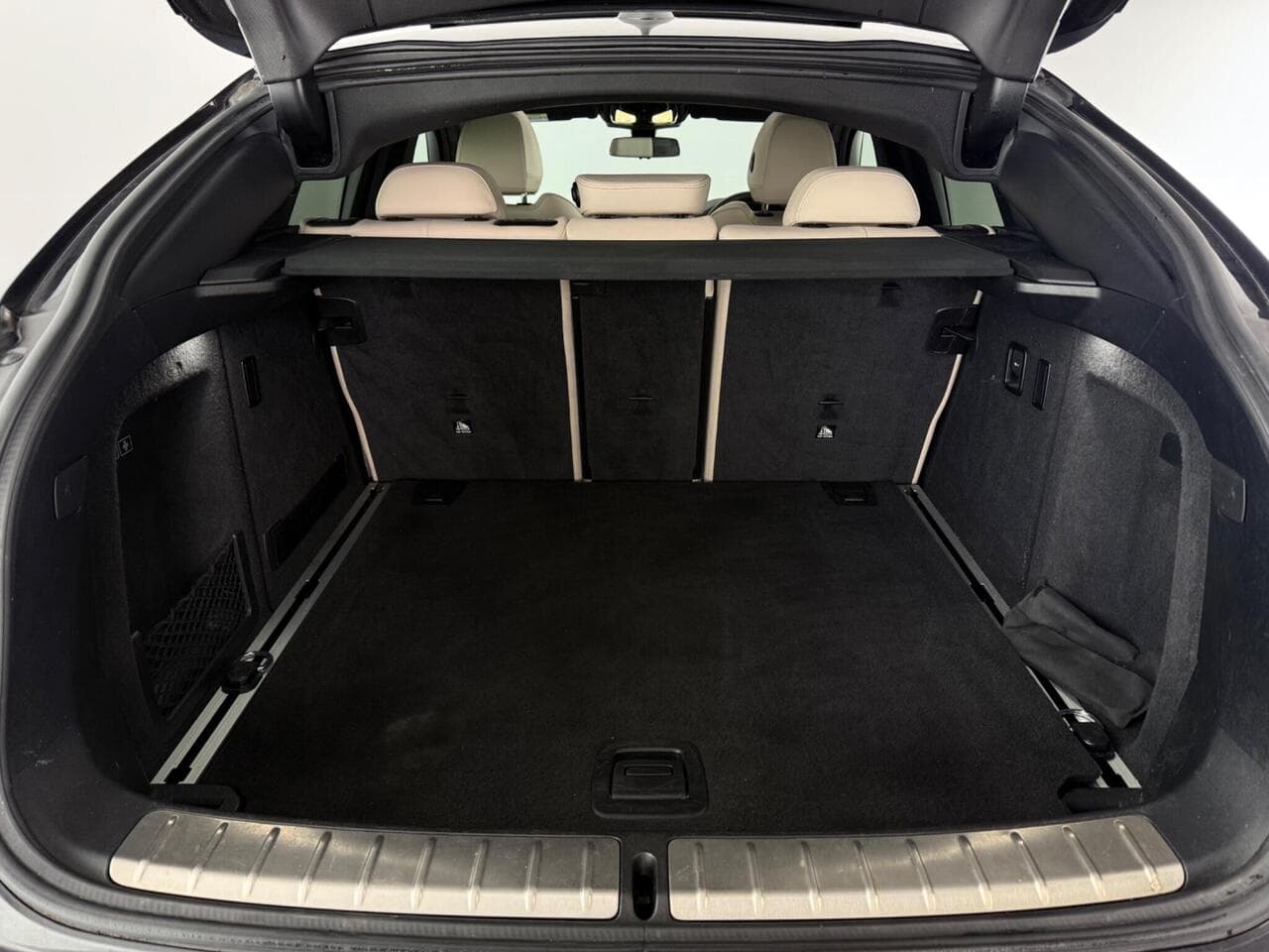 BMW X4 thumbnail Boot