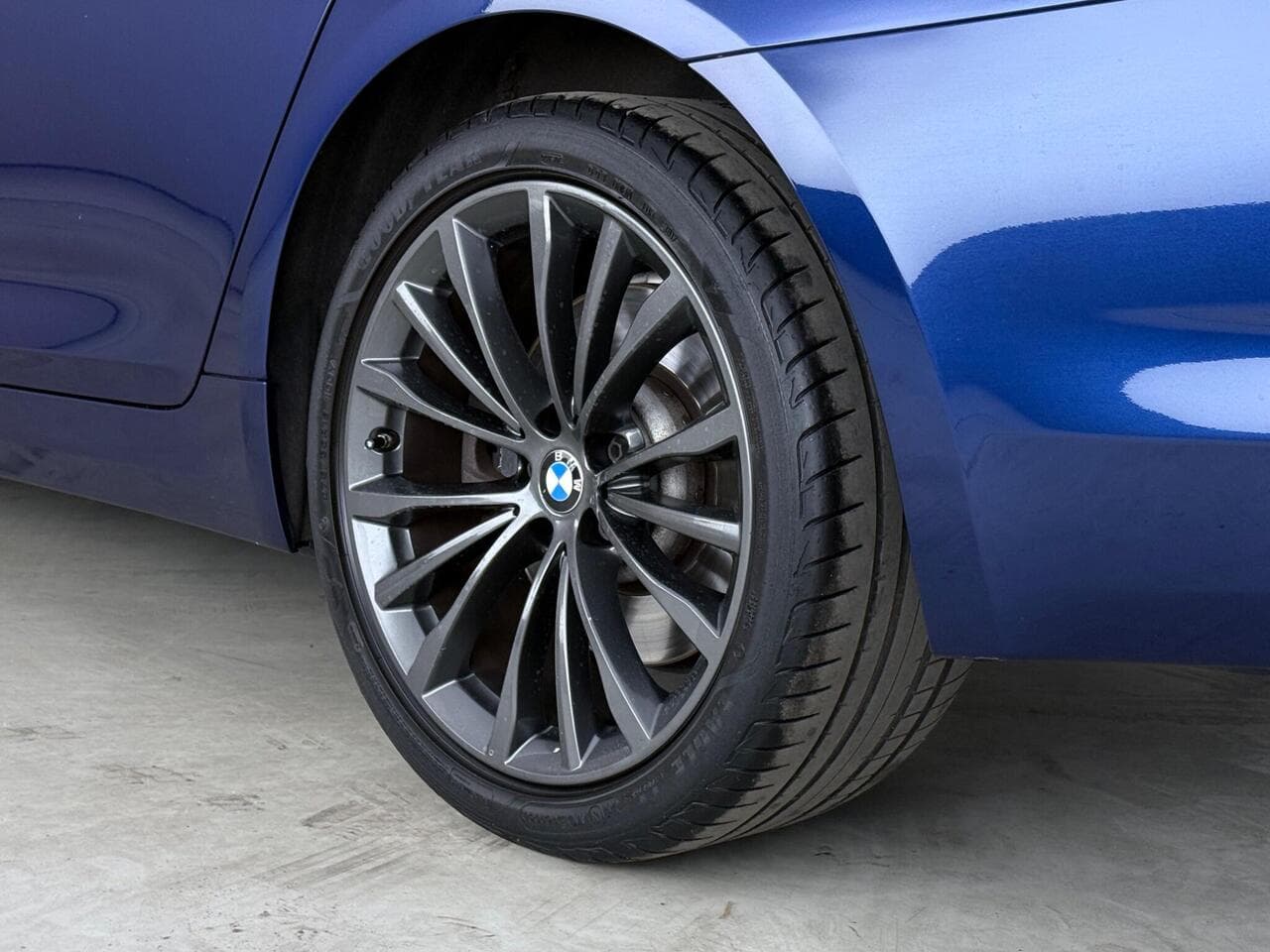 BMW 5 Series thumbnail Wheel