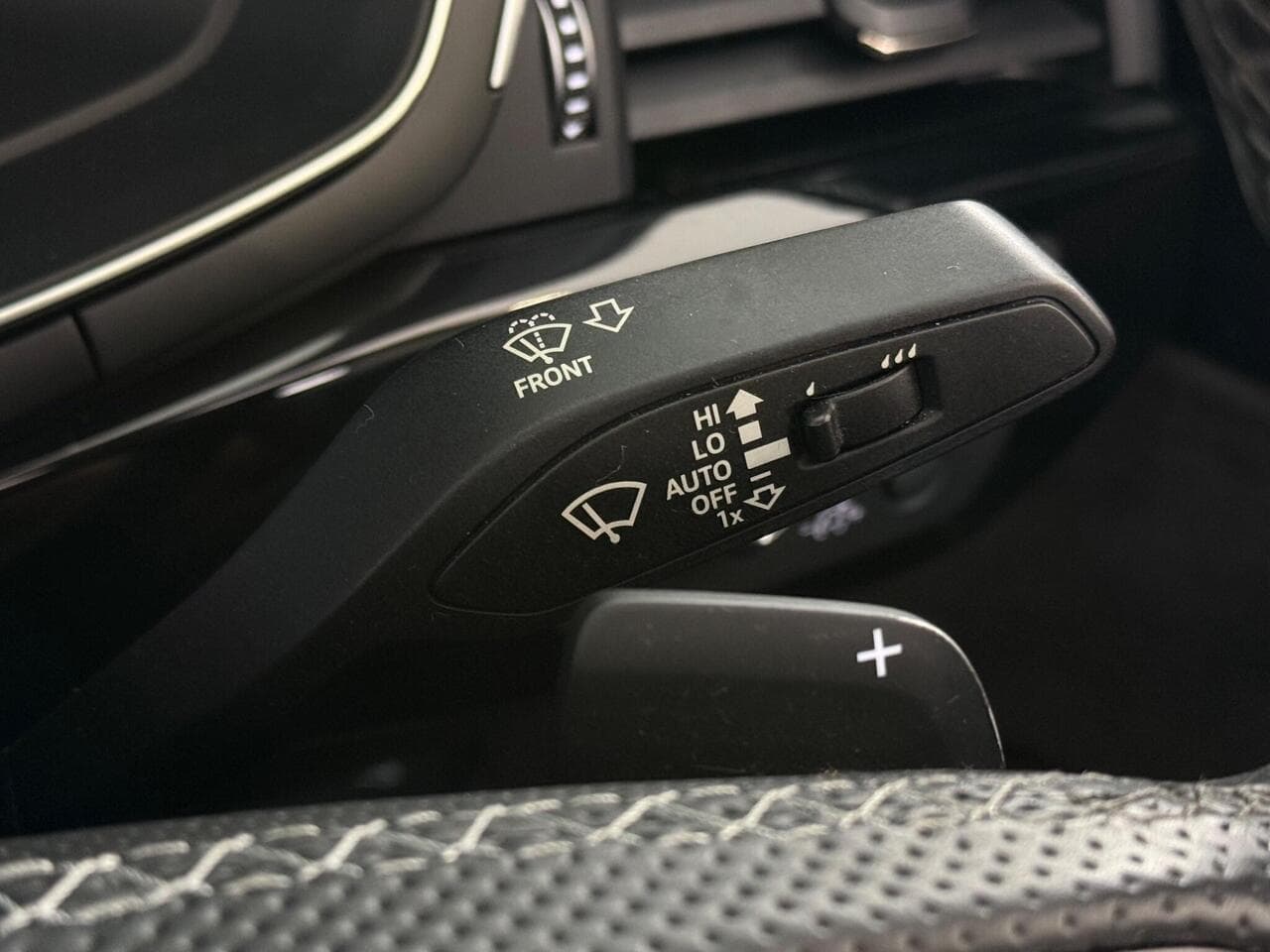 Audi A5 Cabriolet thumbnail Misc Controls