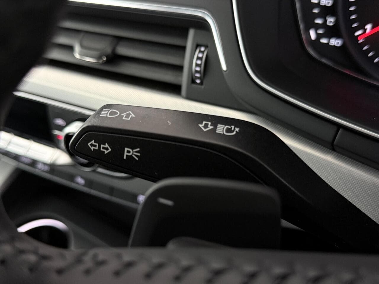Audi A5 thumbnail Misc Controls