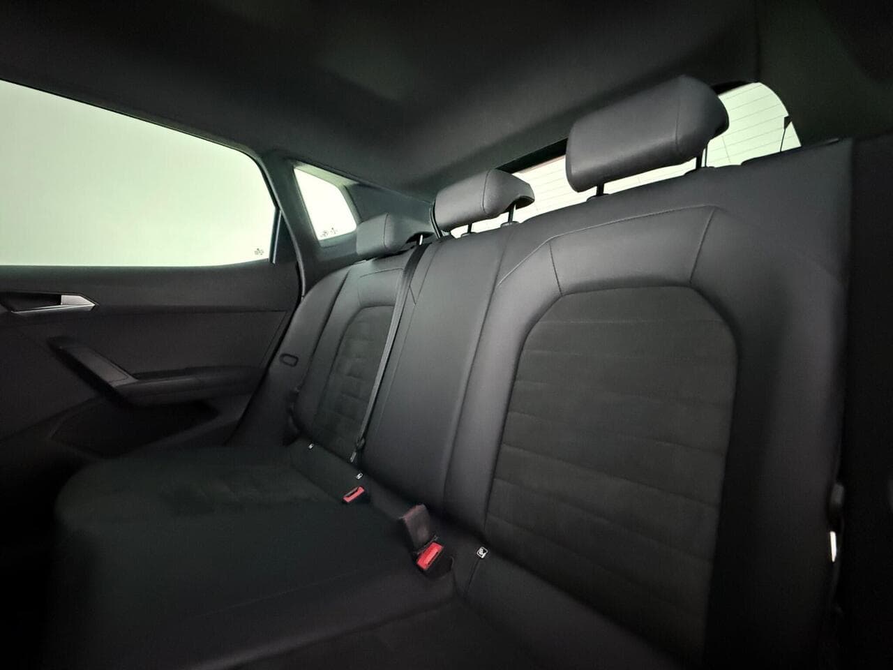 SEAT Arona thumbnail Seats Rear