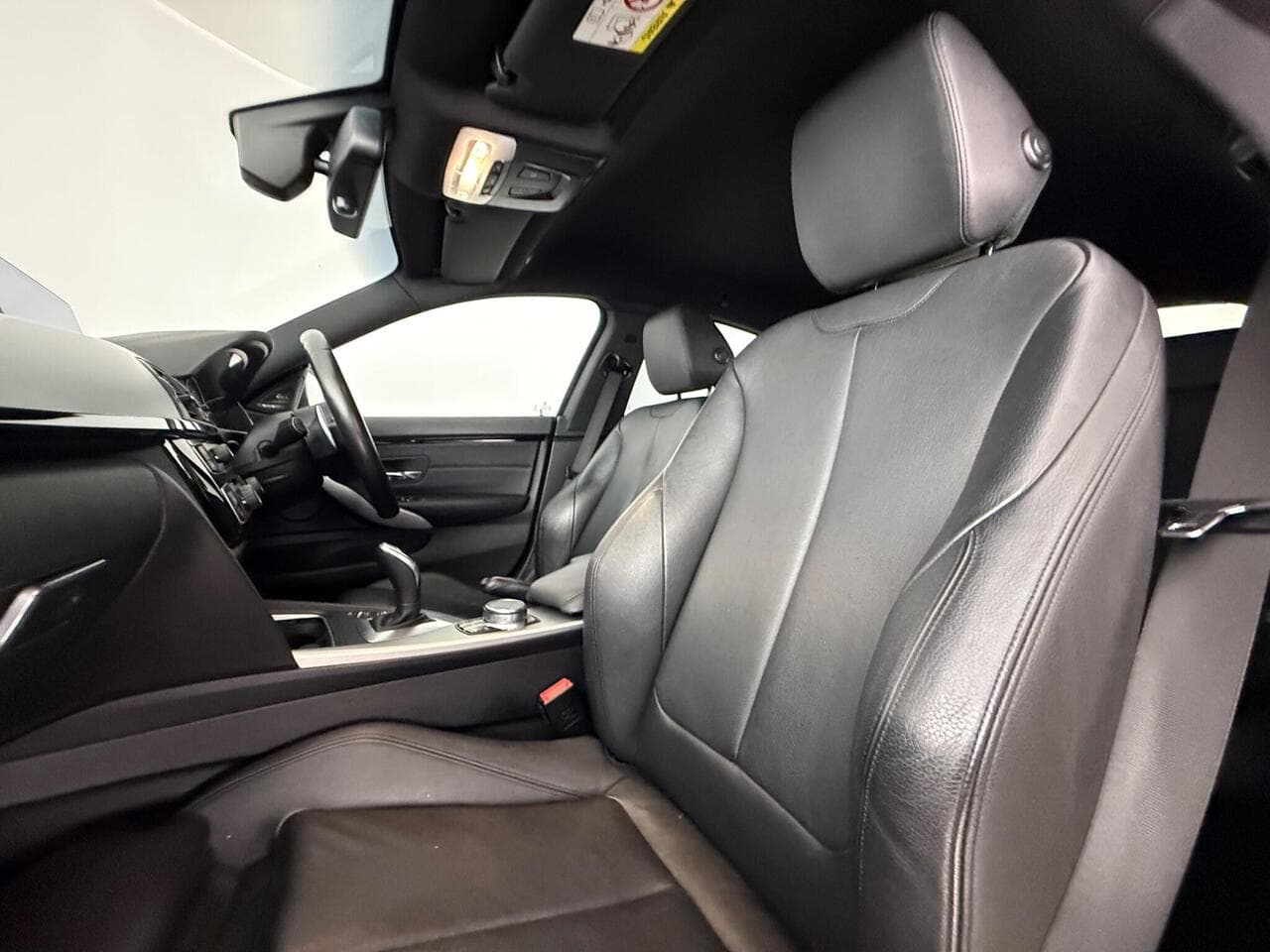 BMW 4 Series Gran Coupe thumbnail Seat Front Passenger