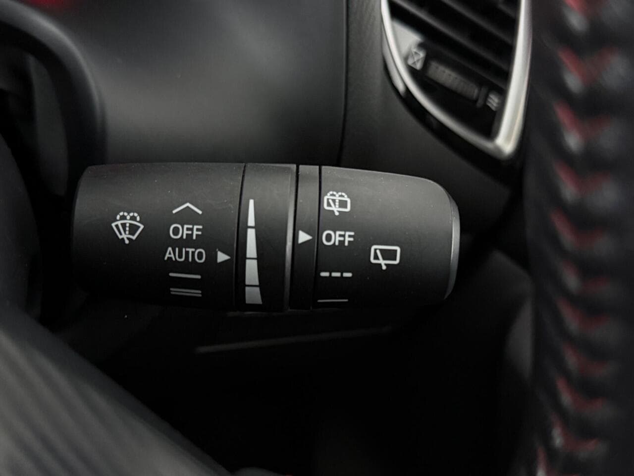 Mazda Mazda3 thumbnail Misc Controls