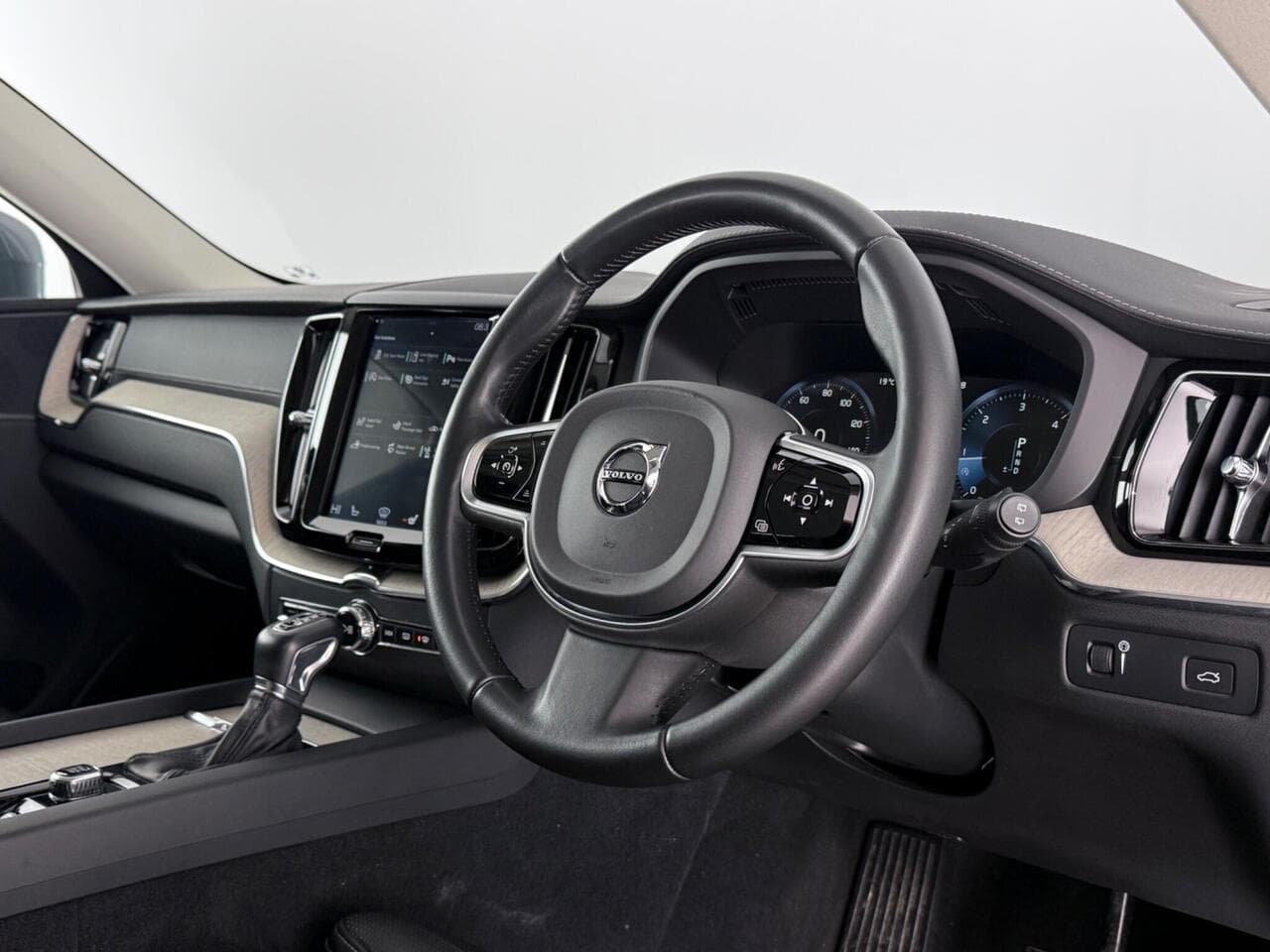 Volvo XC60 thumbnail Interior Front