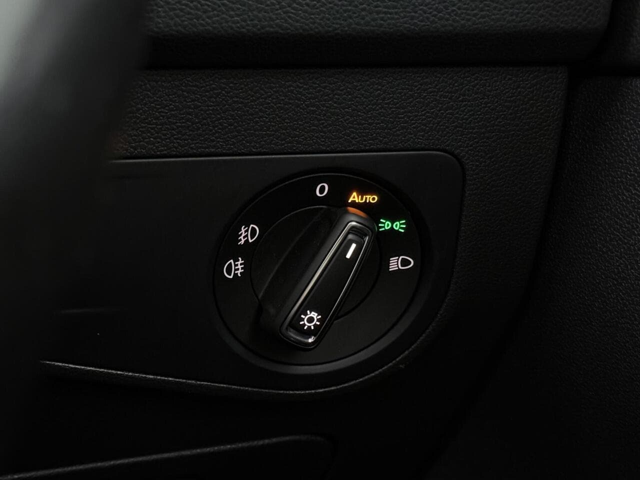 Volkswagen Tiguan thumbnail Inconclusive