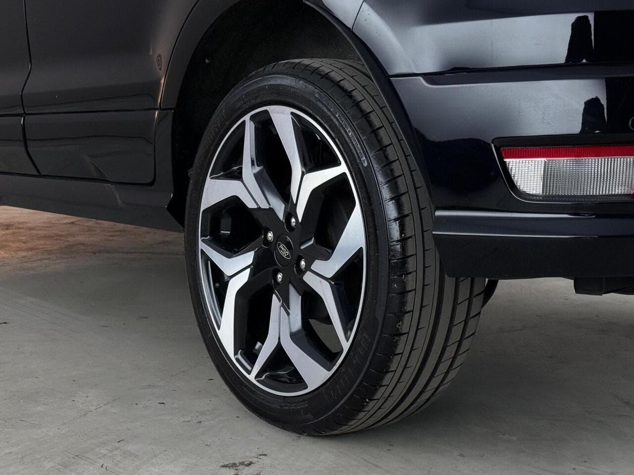 Ford EcoSport thumbnail Wheel