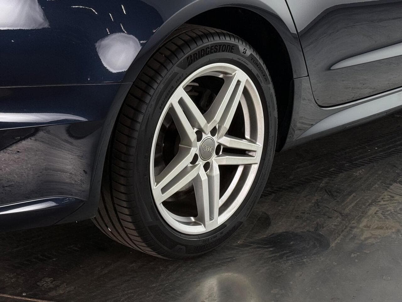 Audi A6 Avant thumbnail Wheel