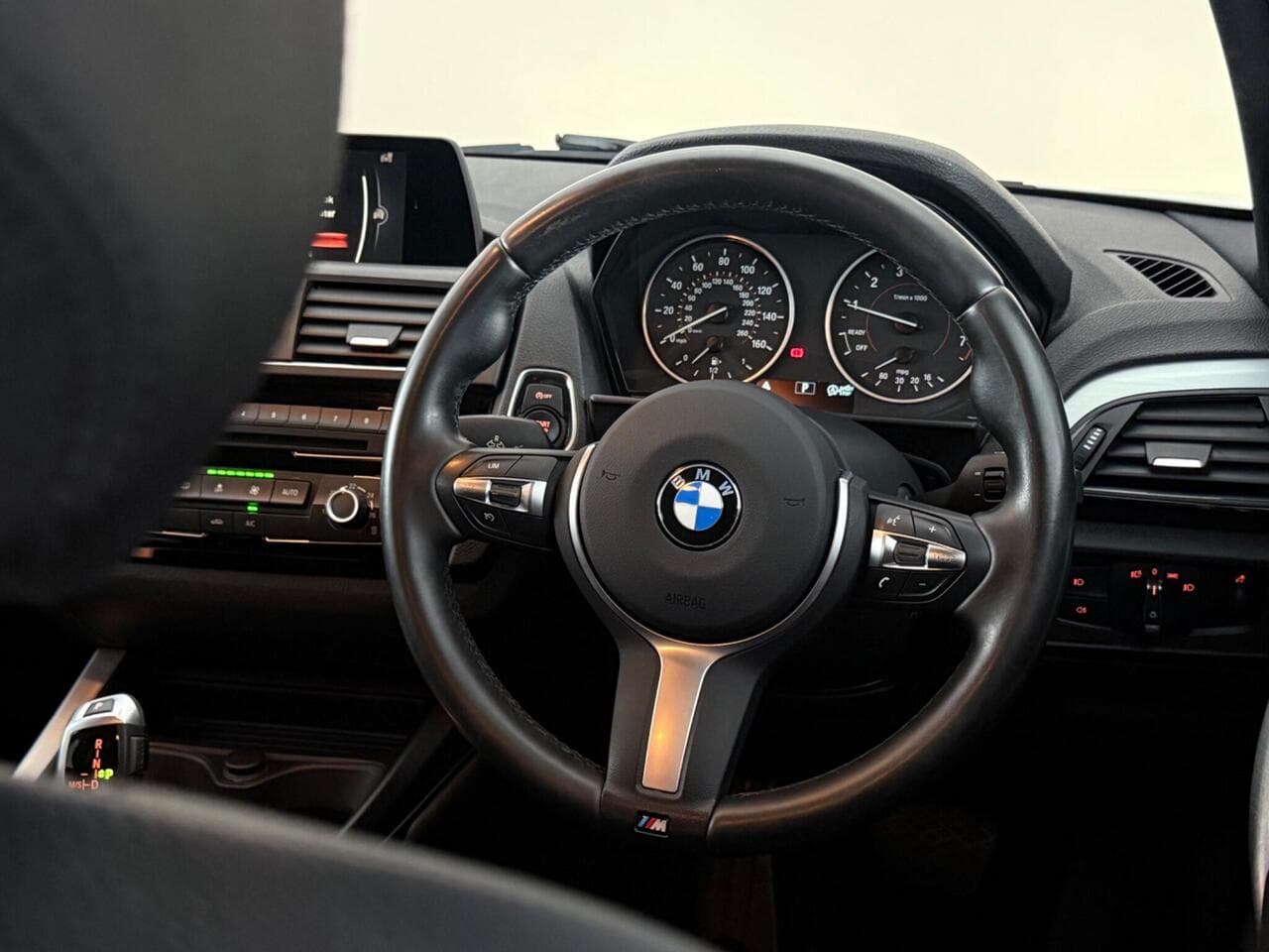 BMW 1 Series thumbnail Steering Wheel