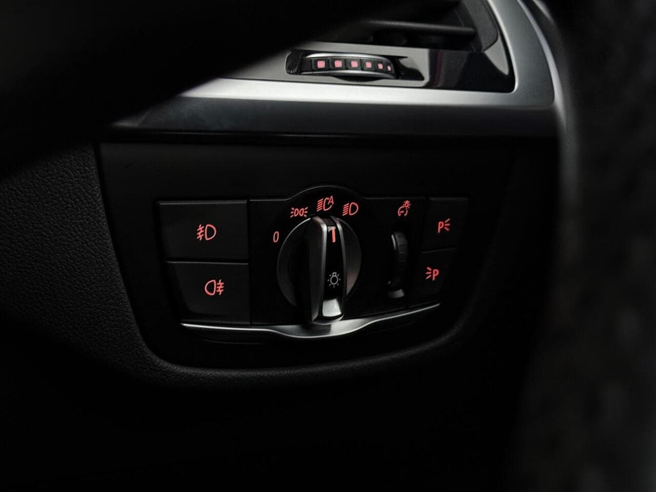 BMW X3 thumbnail Misc Controls