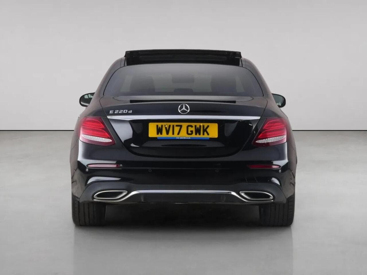 Mercedes-Benz E Class thumbnail Rear