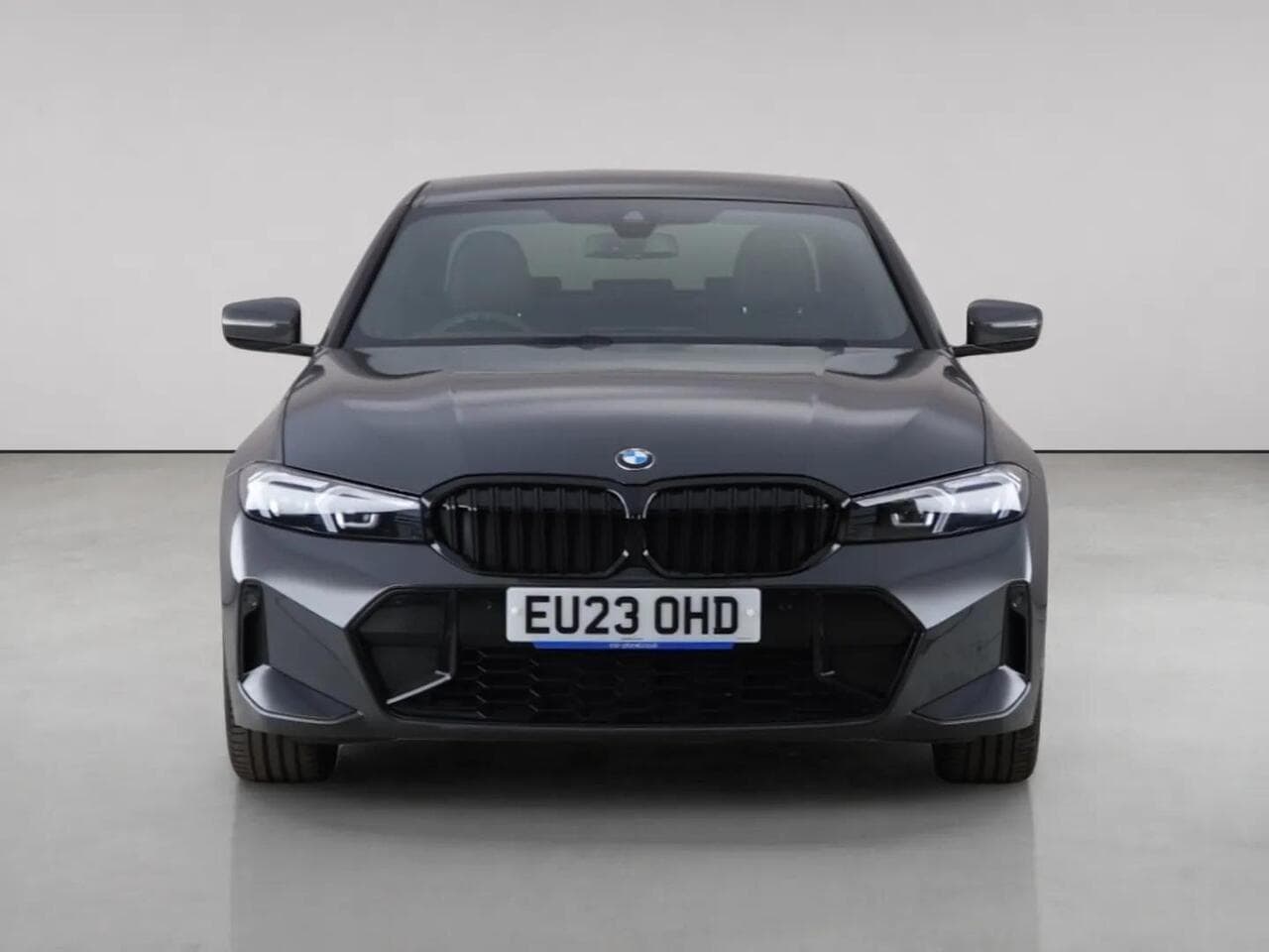 BMW 3 Series thumbnail Front