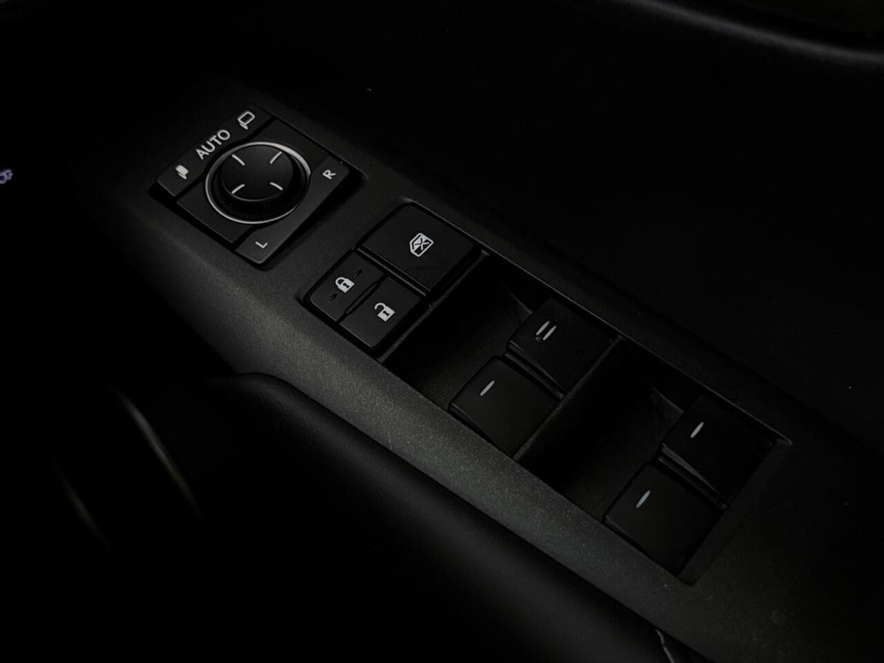 Lexus NX thumbnail Misc Controls