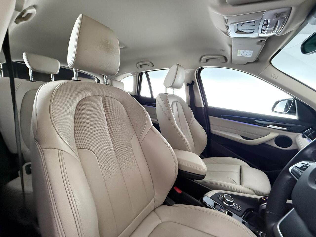 BMW X1 thumbnail Seat Driver