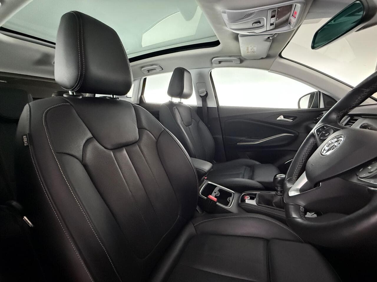 Vauxhall Grandland X thumbnail Seat Driver