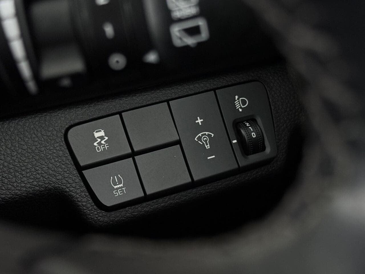 Kia Stonic thumbnail Misc Controls