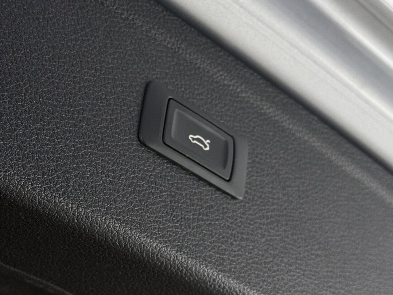 Audi Q5 thumbnail Misc Controls