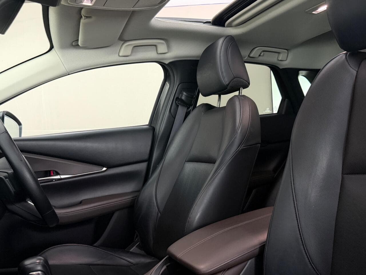 Mazda CX-30 thumbnail Seat Front Passenger