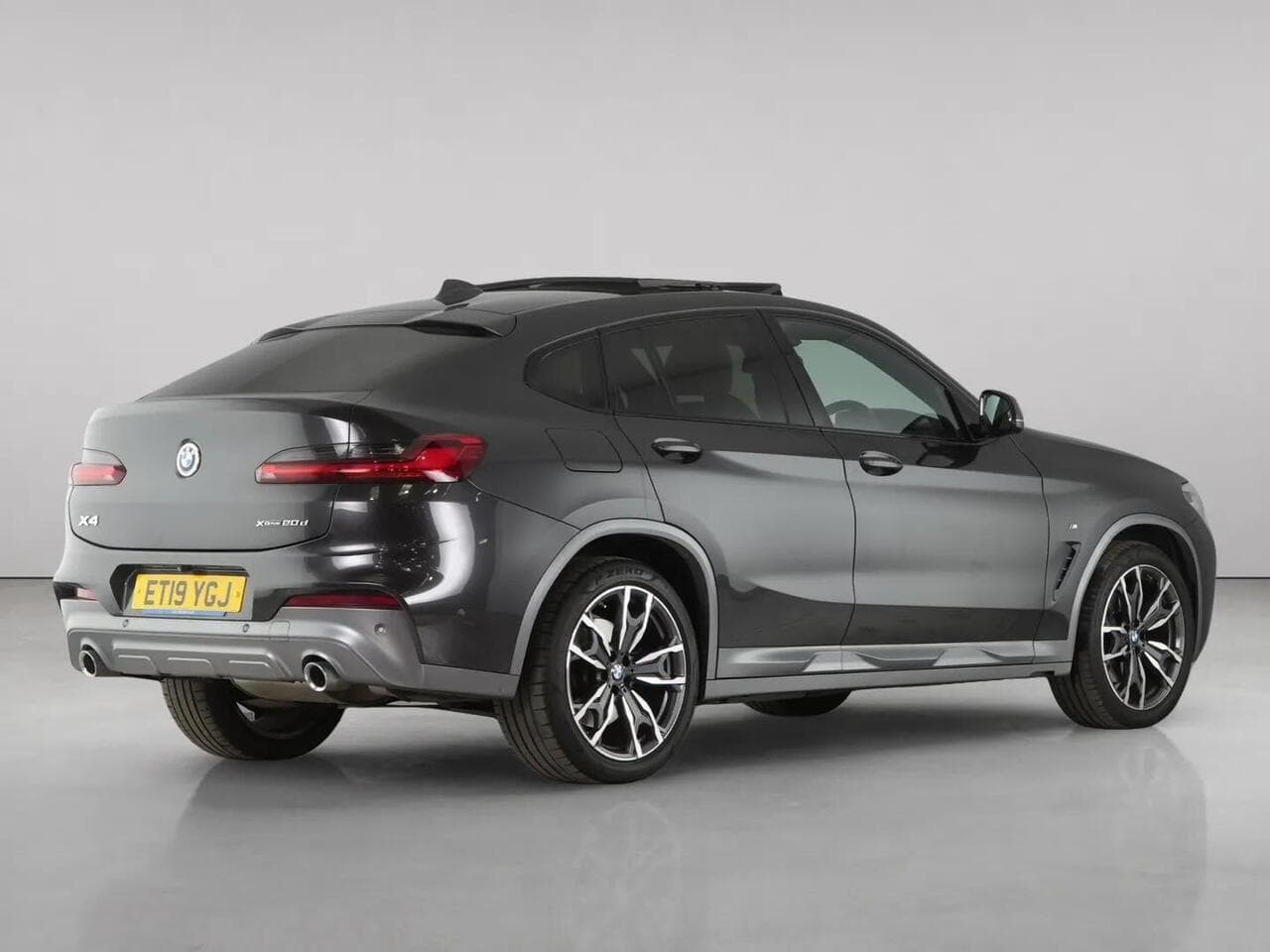 BMW X4 thumbnail Rear Right