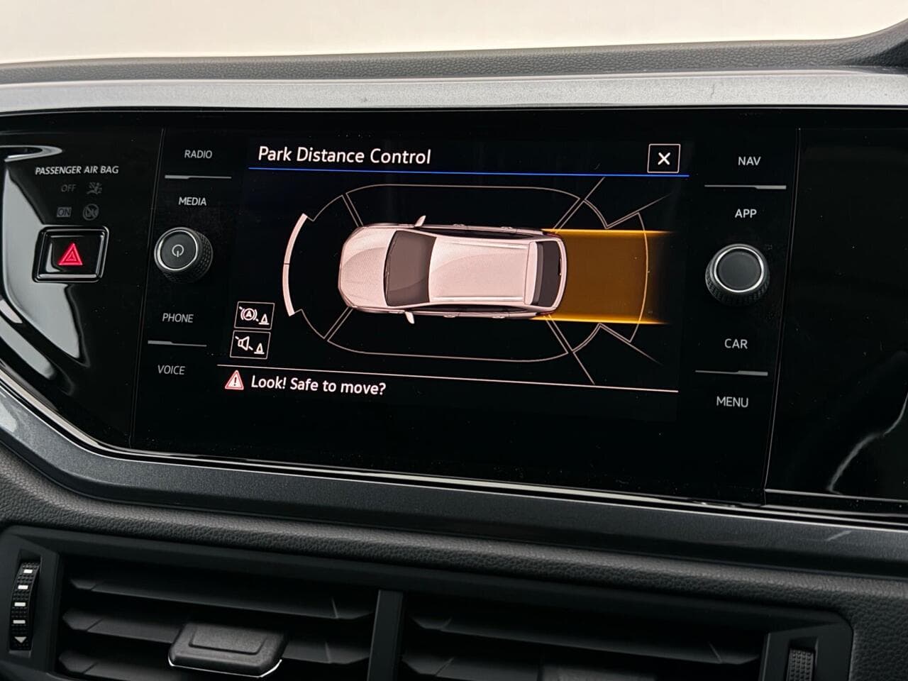 Volkswagen Taigo thumbnail Infotainment System