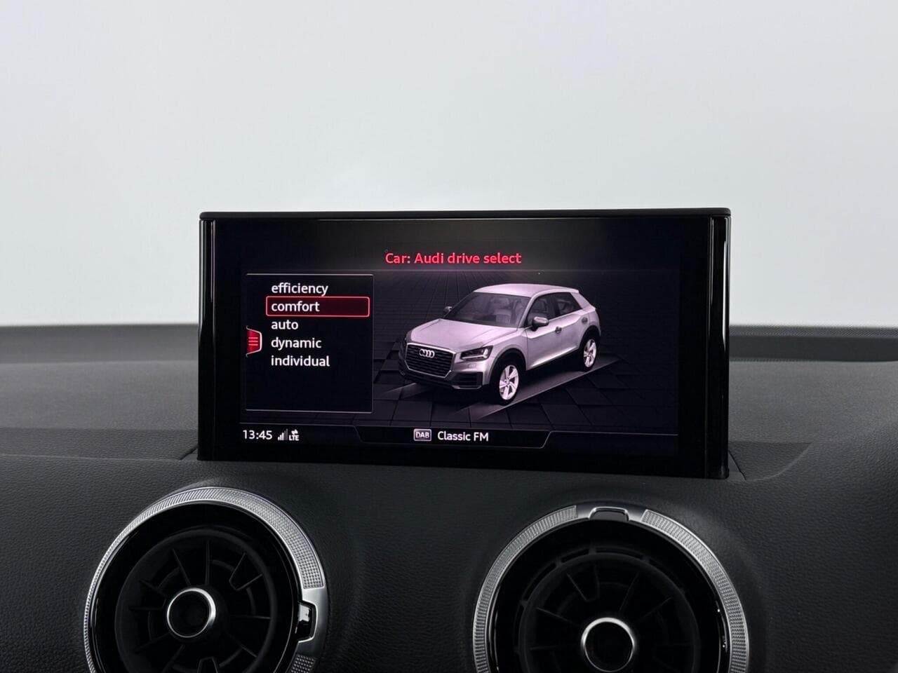 Audi Q2 thumbnail Infotainment System