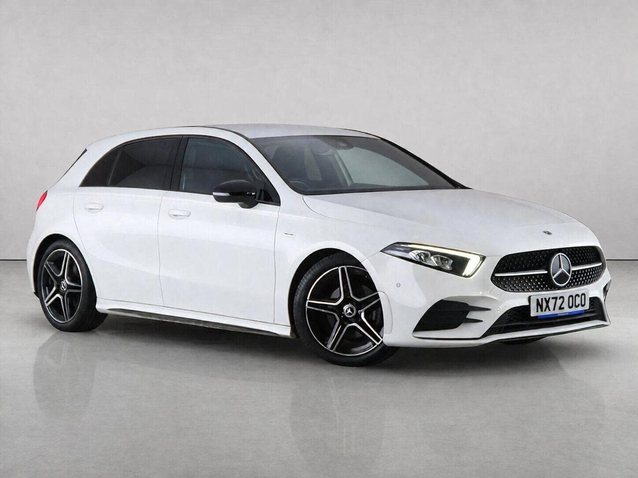 Mercedes-Benz A Class - Mercedes-Benz A Class 1.3 A180 AMG Line Edition (Executive) Euro 6 (s/s) 5dr