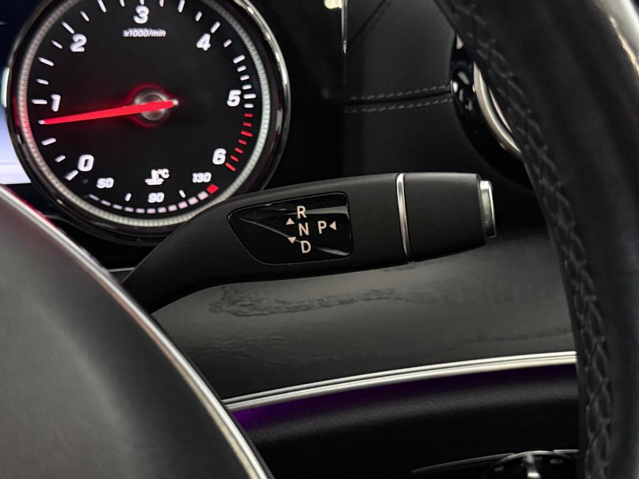 Mercedes-Benz E Class thumbnail Misc Controls