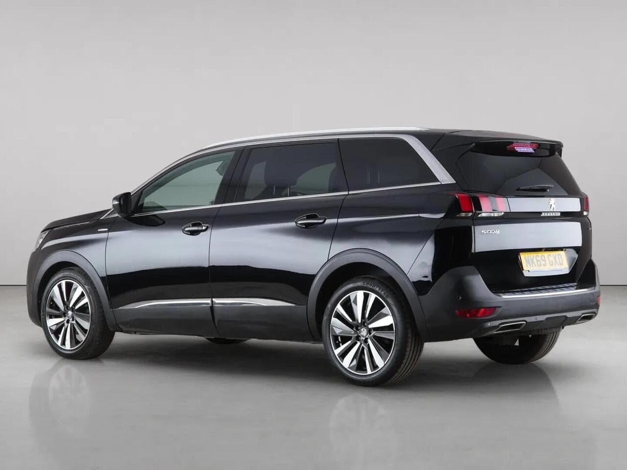 Peugeot 5008 thumbnail Rear Left