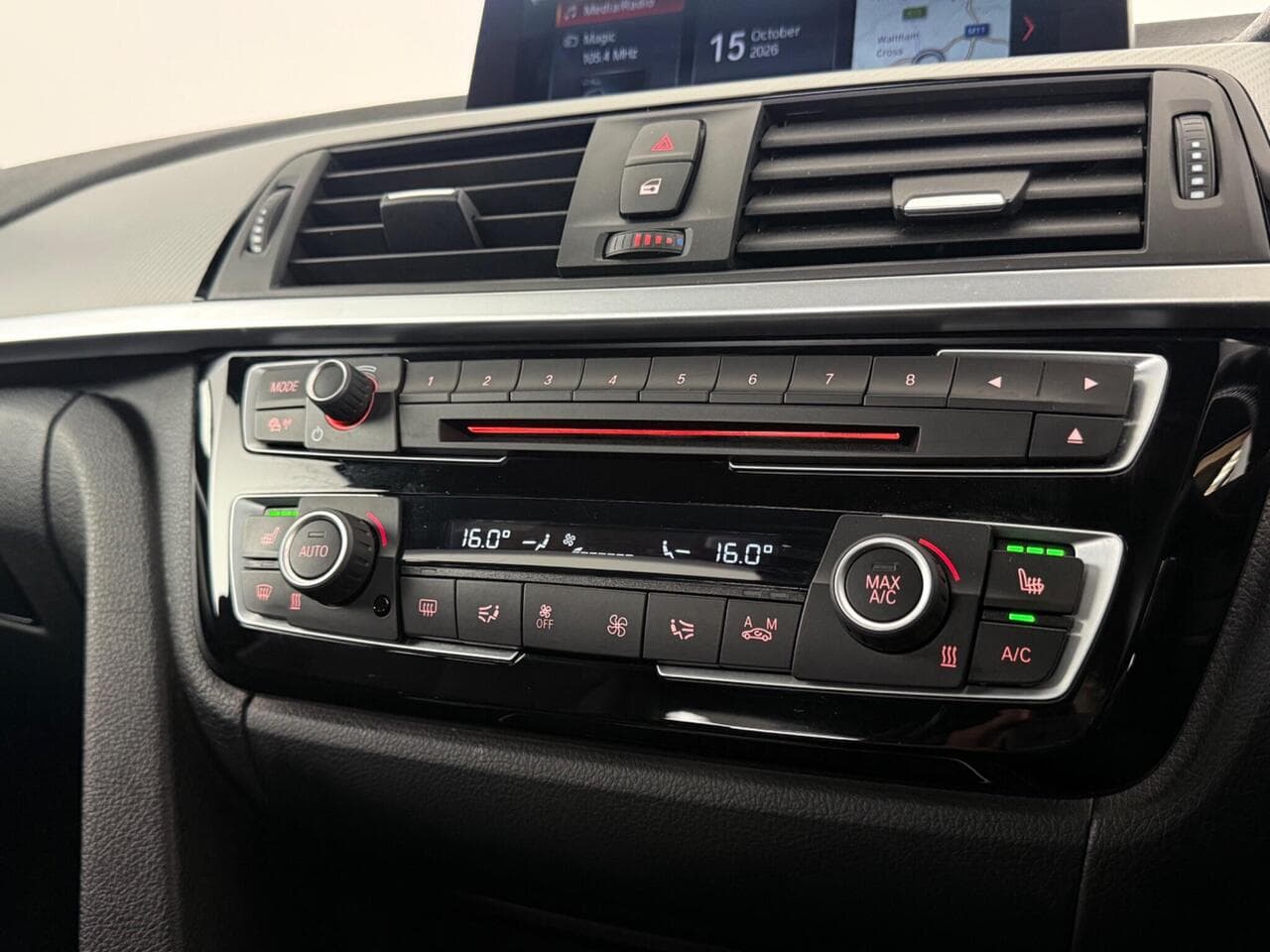 BMW 4 Series Gran Coupe thumbnail Infotainment System