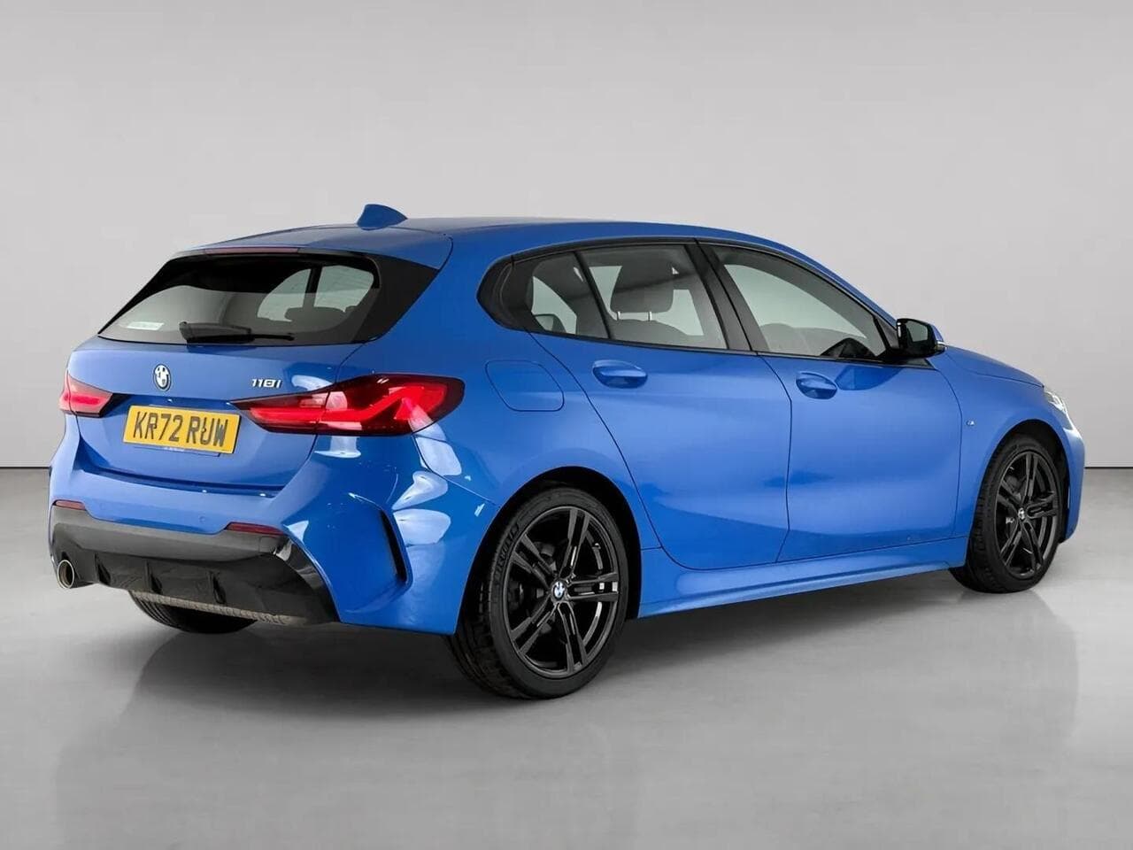 BMW 1 Series thumbnail Rear Right