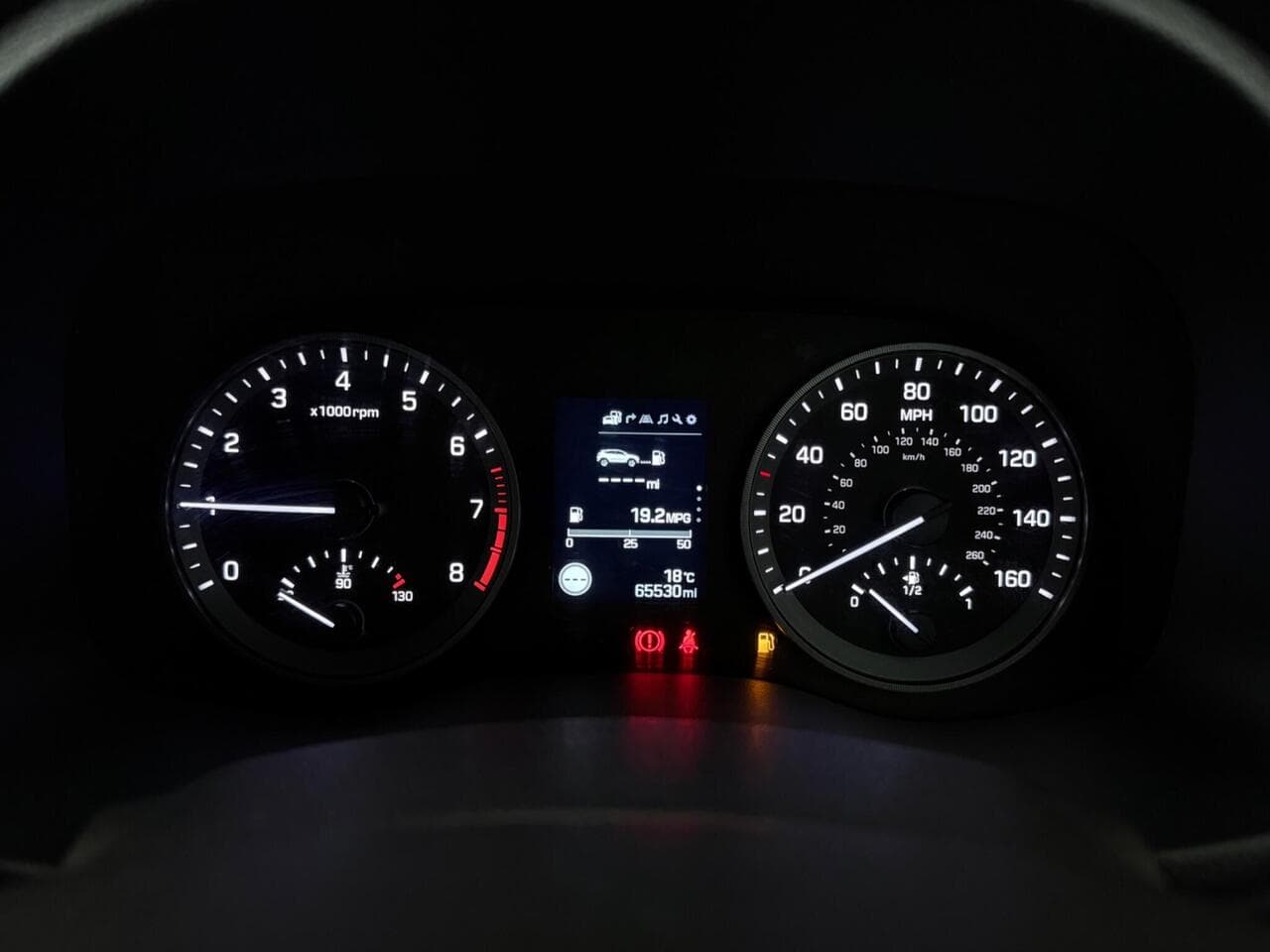 Hyundai TUCSON thumbnail Driver Instruments