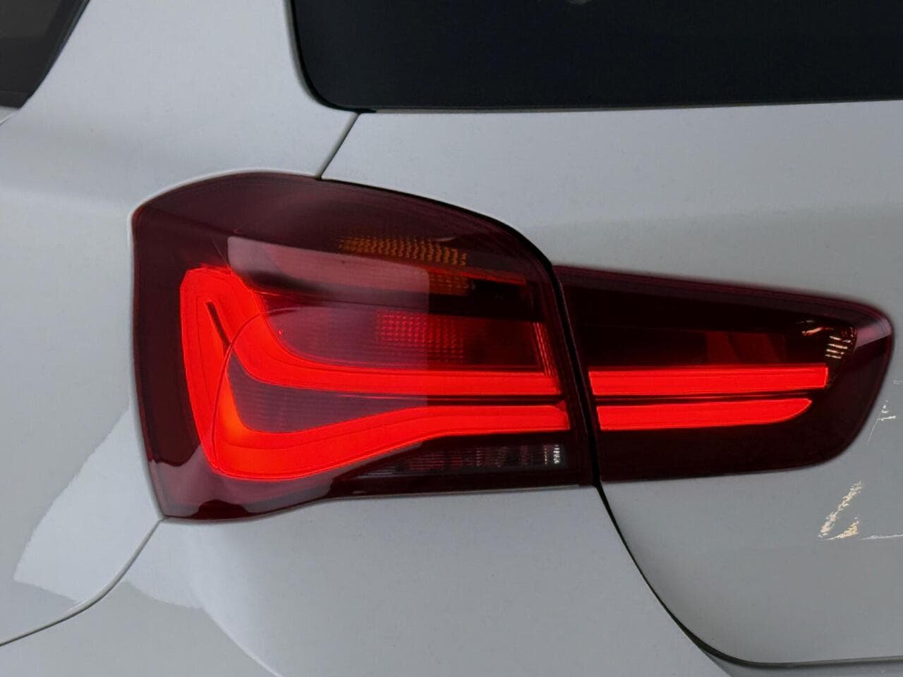 BMW 1 Series thumbnail Lights Rear