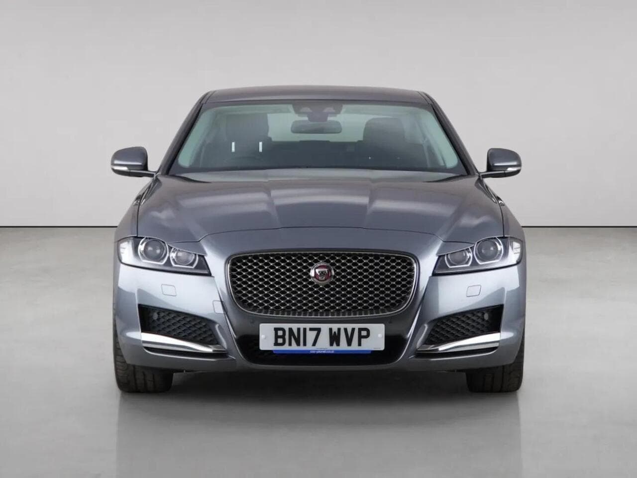 Jaguar XF thumbnail Front