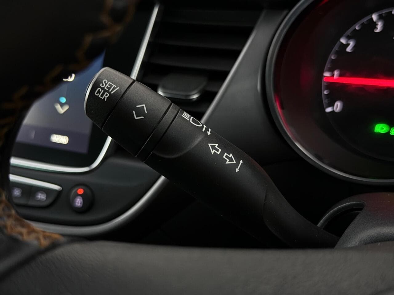 Vauxhall Crossland X thumbnail Misc Controls