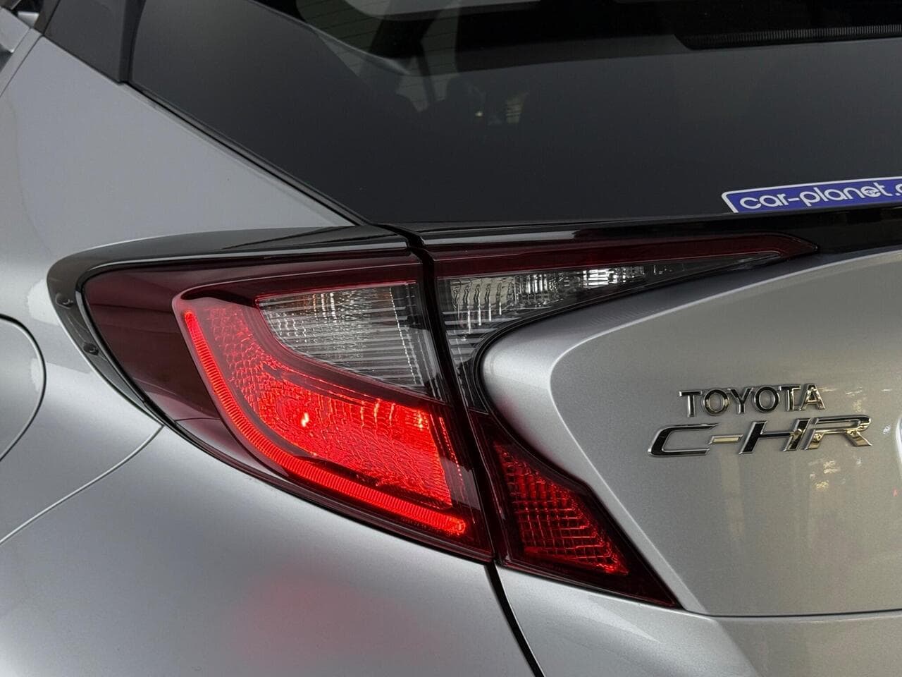 Toyota C-HR thumbnail Lights Rear