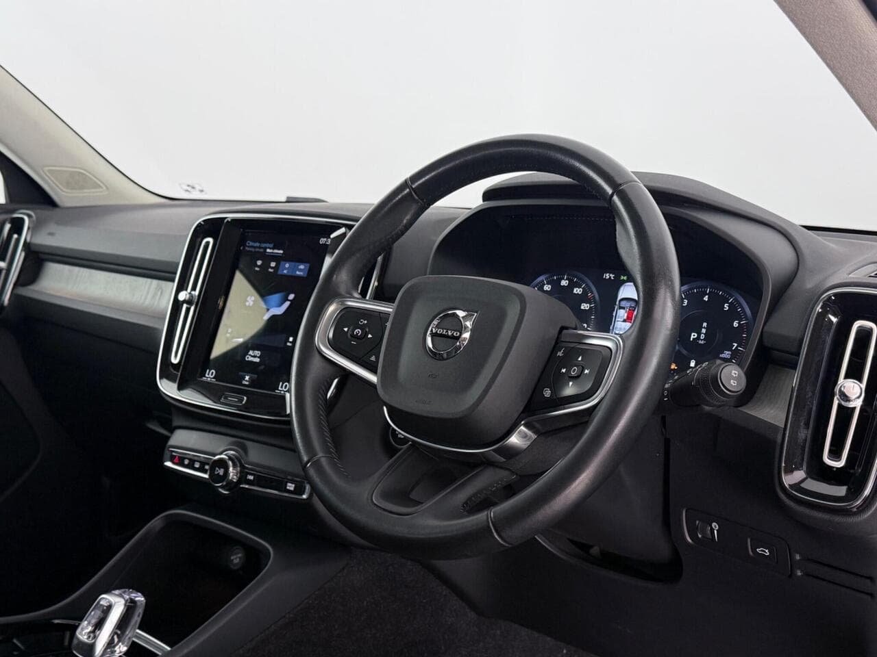 Volvo XC40 thumbnail Interior Front