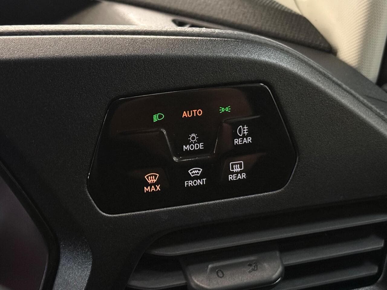 Volkswagen Caddy thumbnail Driver Instruments