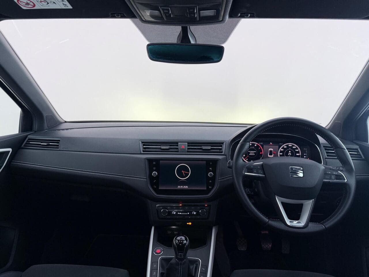 SEAT Arona thumbnail Interior Front
