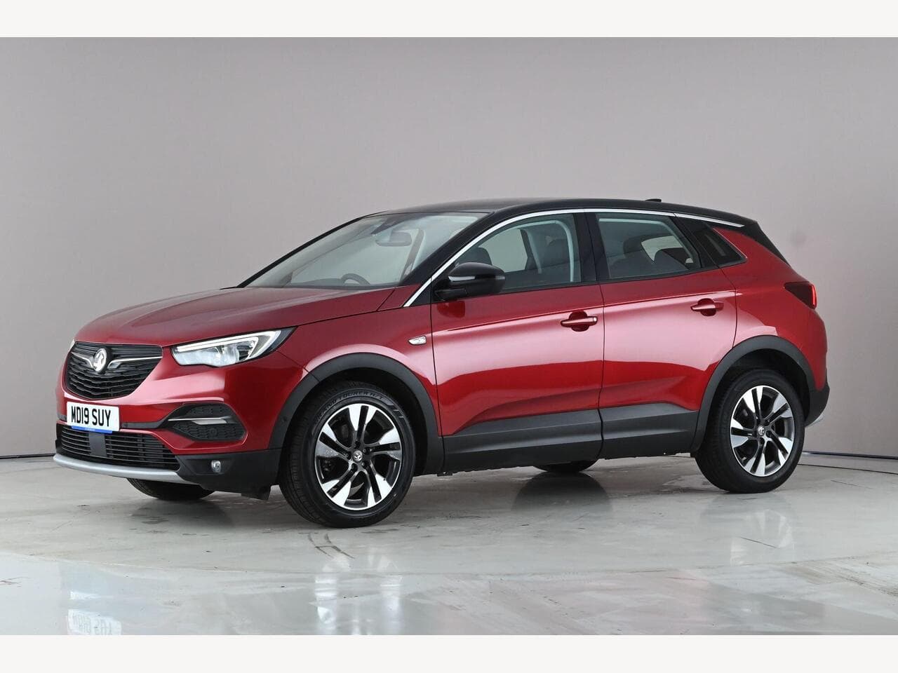 Vauxhall Grandland X thumbnail Front Left