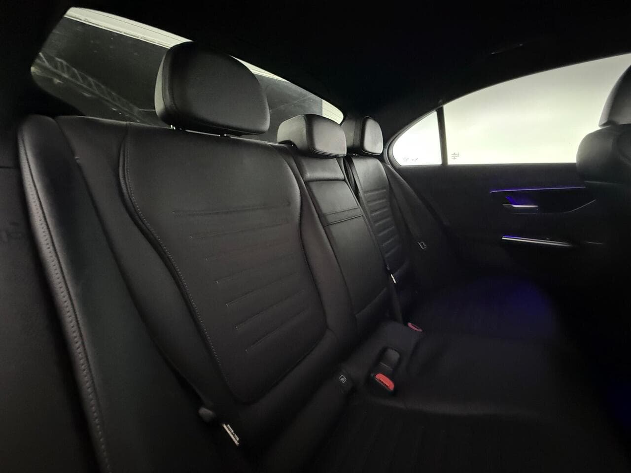 Mercedes-Benz C Class thumbnail Seats Rear
