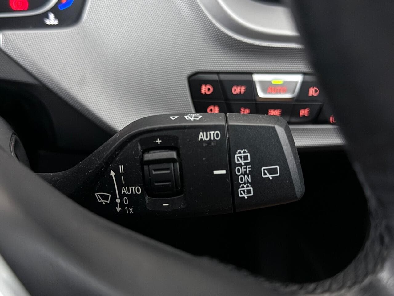 BMW 1 Series thumbnail Misc Controls