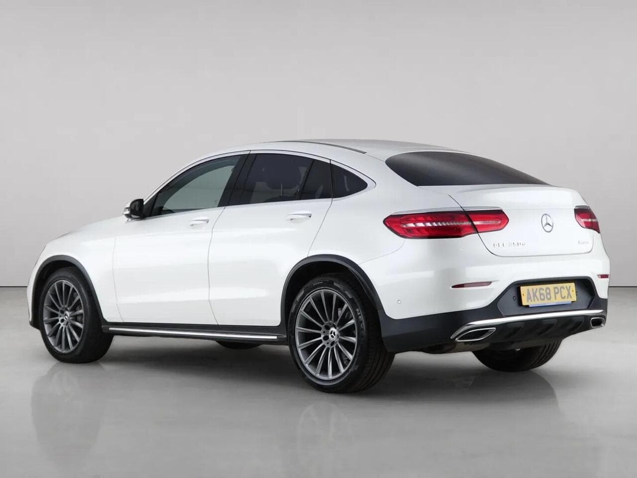 Mercedes-Benz GLC thumbnail Rear Left
