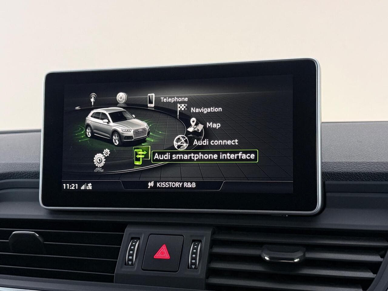 Audi Q5 thumbnail Infotainment System