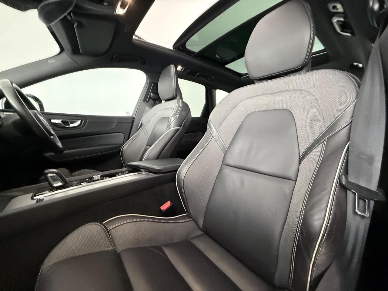 Volvo XC60 thumbnail Seat Front Passenger