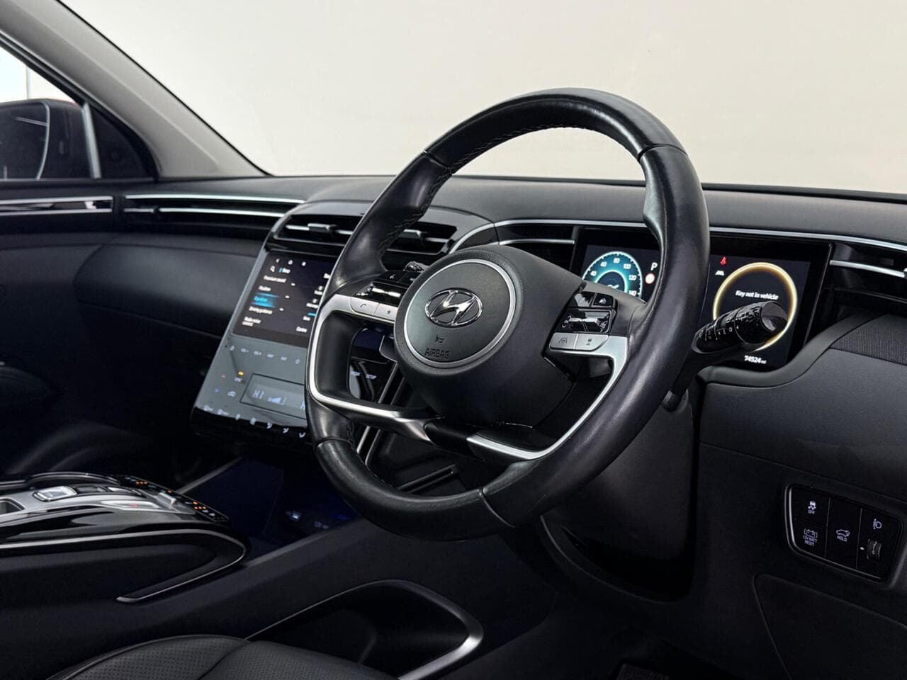 Hyundai TUCSON thumbnail Interior Front