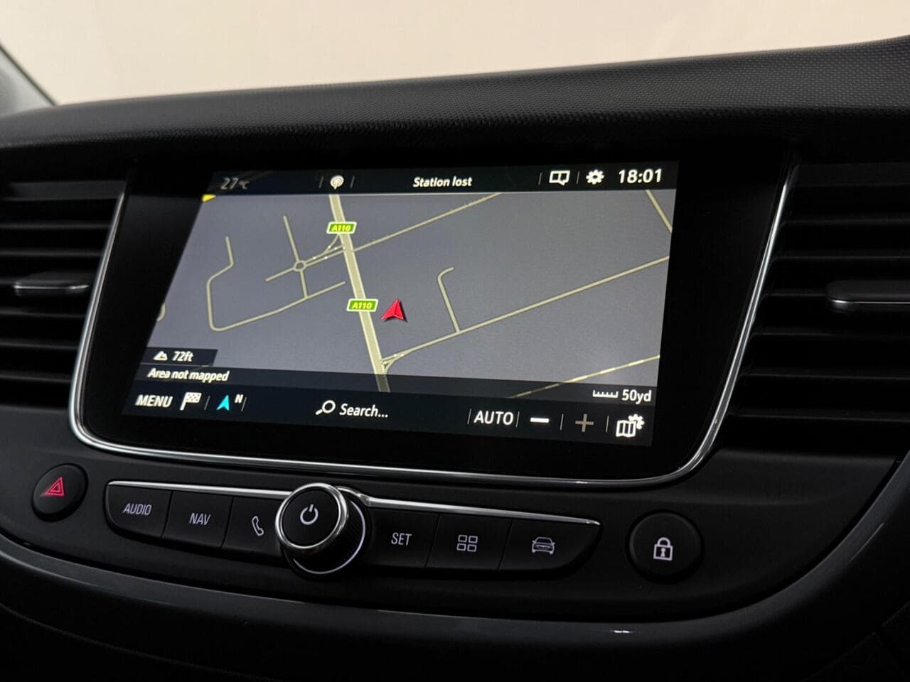 Vauxhall Crossland X thumbnail Infotainment System
