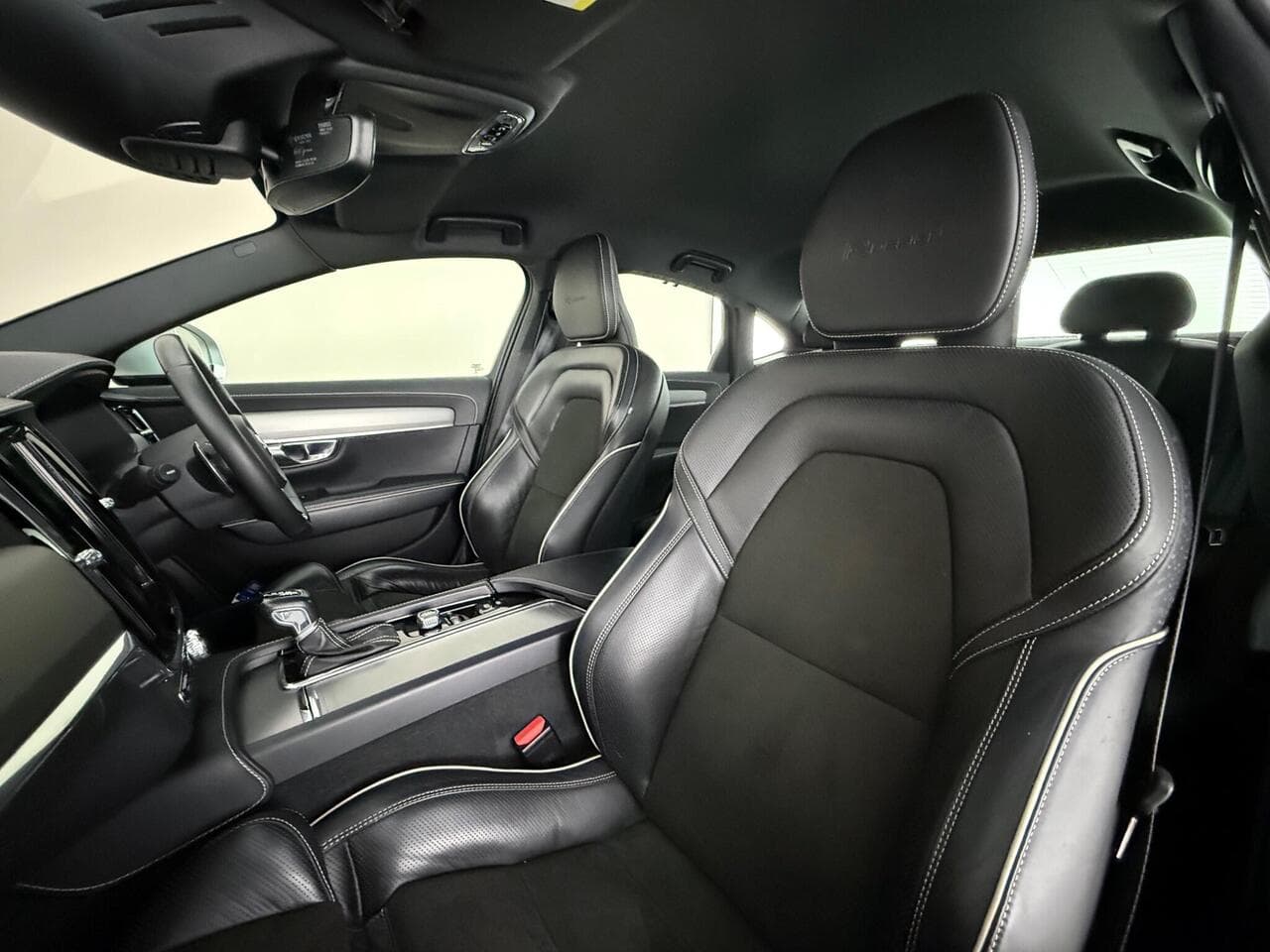 Volvo S90 thumbnail Seat Front Passenger