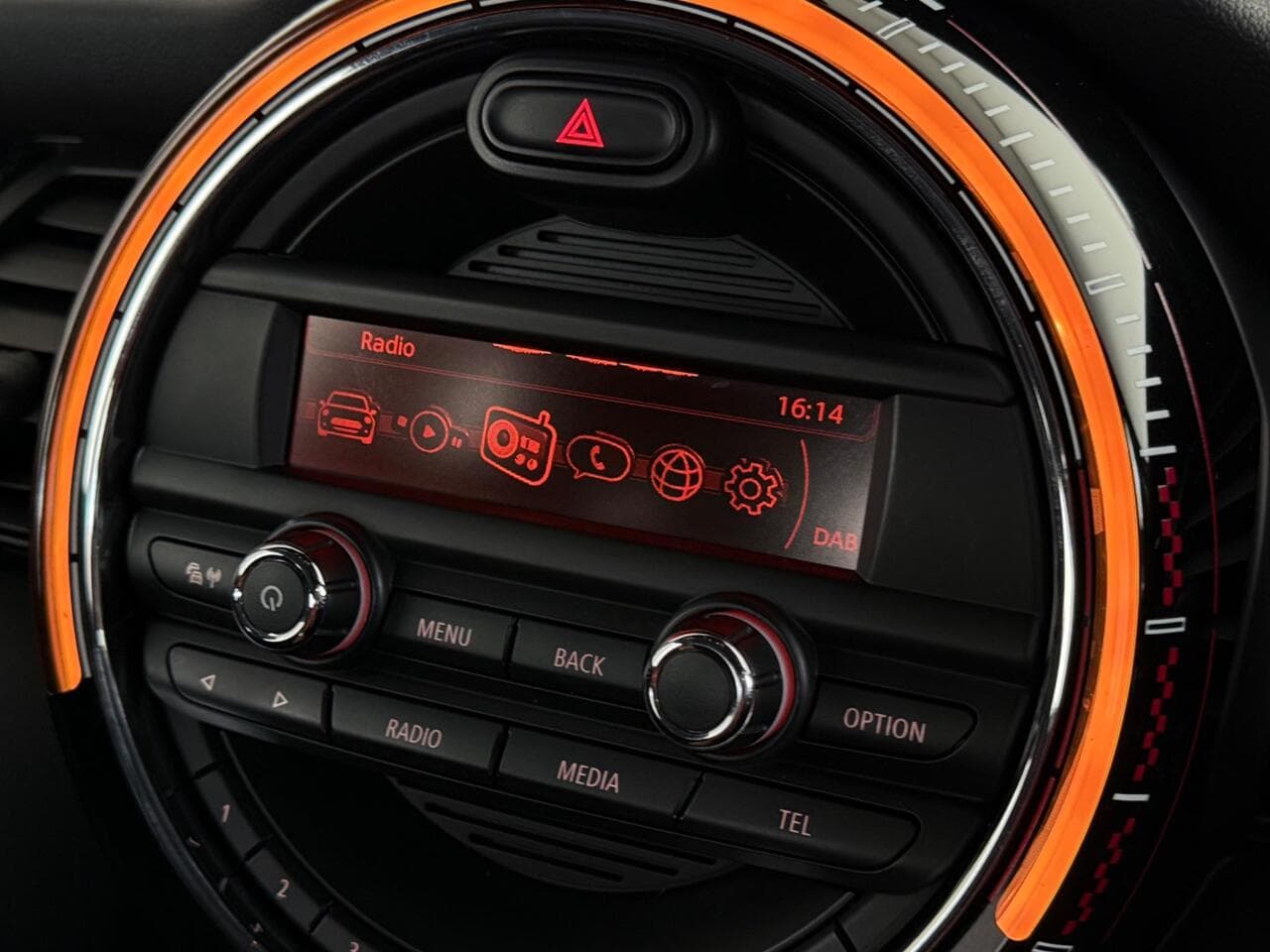 MINI Hatch thumbnail Driver Instruments