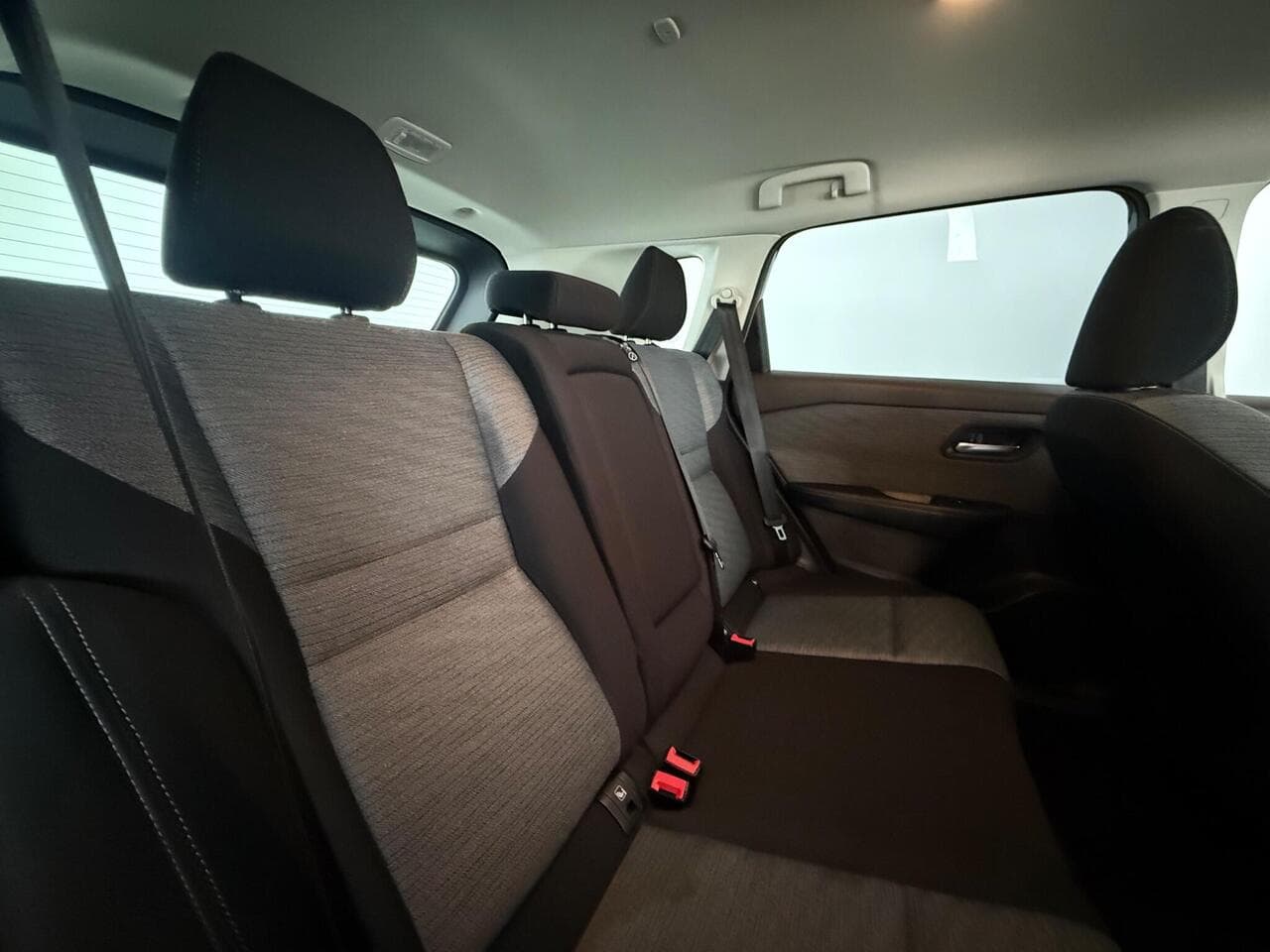 Nissan X-Trail thumbnail Seats Rear