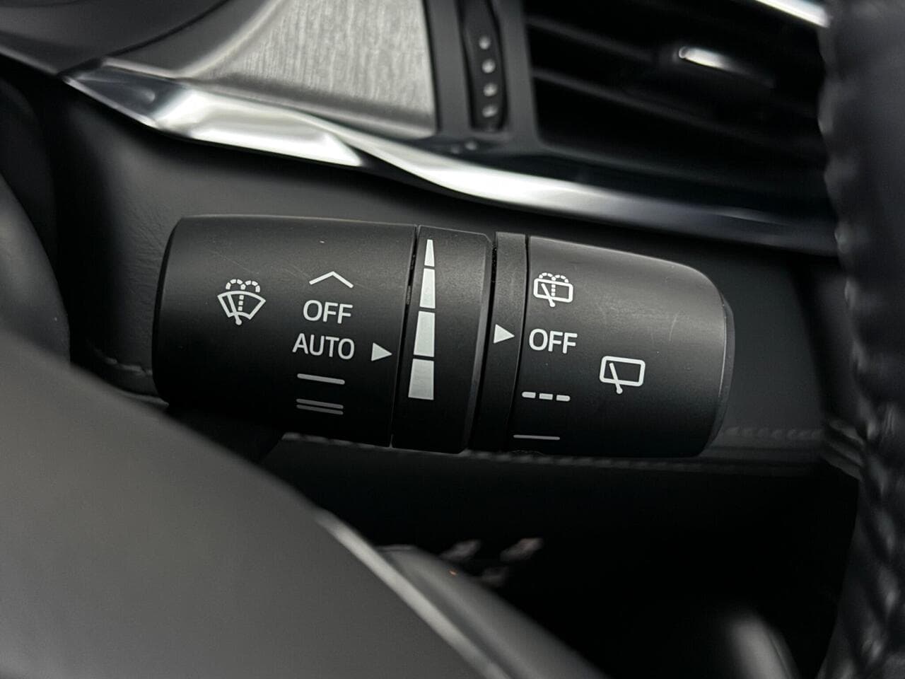 Mazda Mazda6 thumbnail Misc Controls