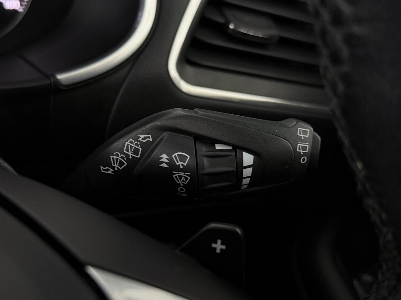 Ford Edge thumbnail Misc Controls